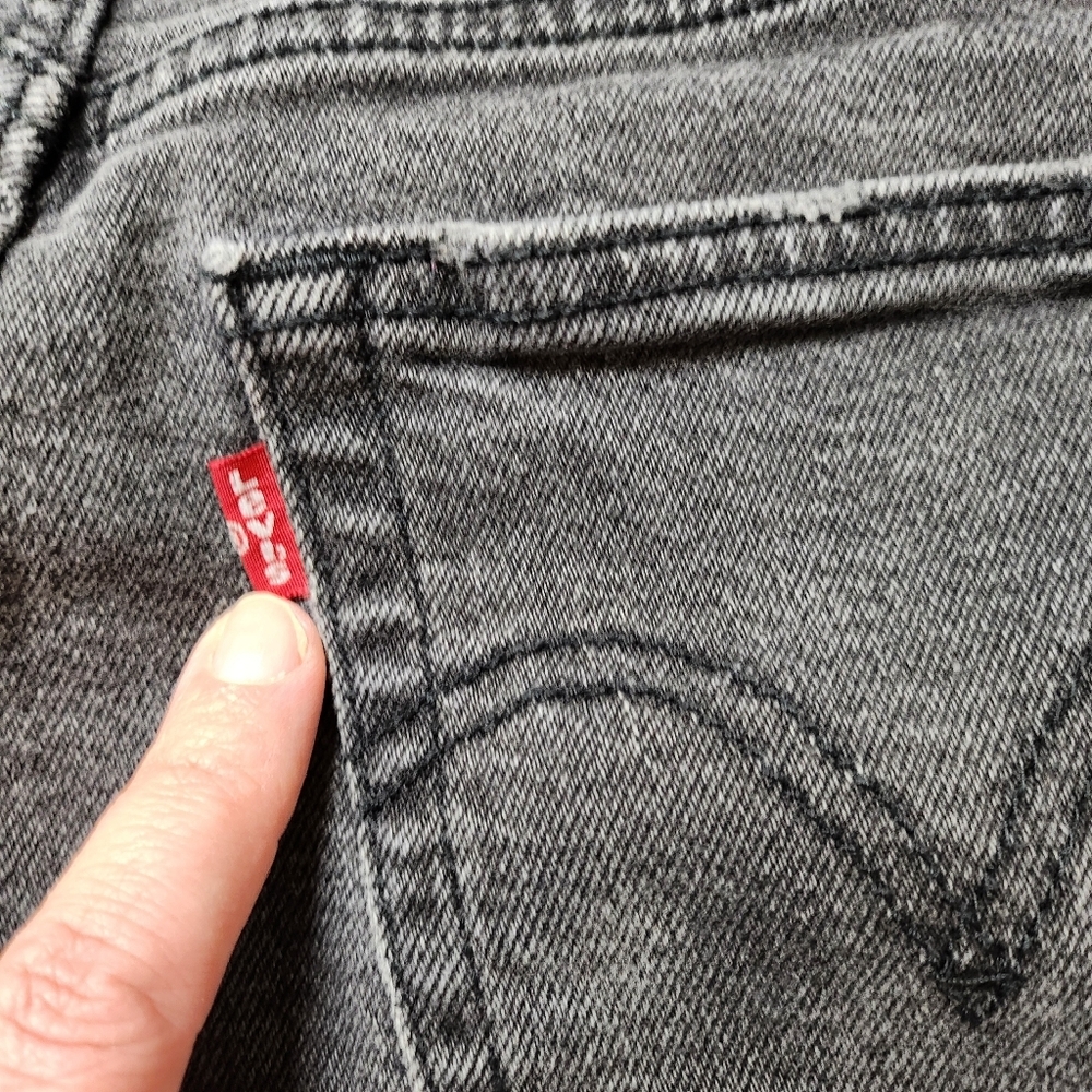 Levis Wedgie Straight Button Fly High Rise Premium Jeans Gray Black Wash Size 27 - Picture 11 of 14